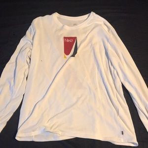 Nike SB Dri-Fit long sleeve T-shirt (men’s large).